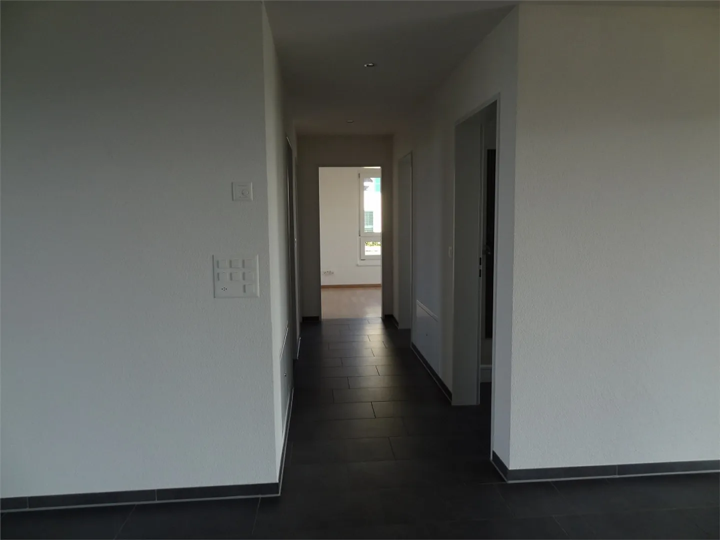 Beautiful 4 1/2-room apartment with lake view - Photo 2 of 7