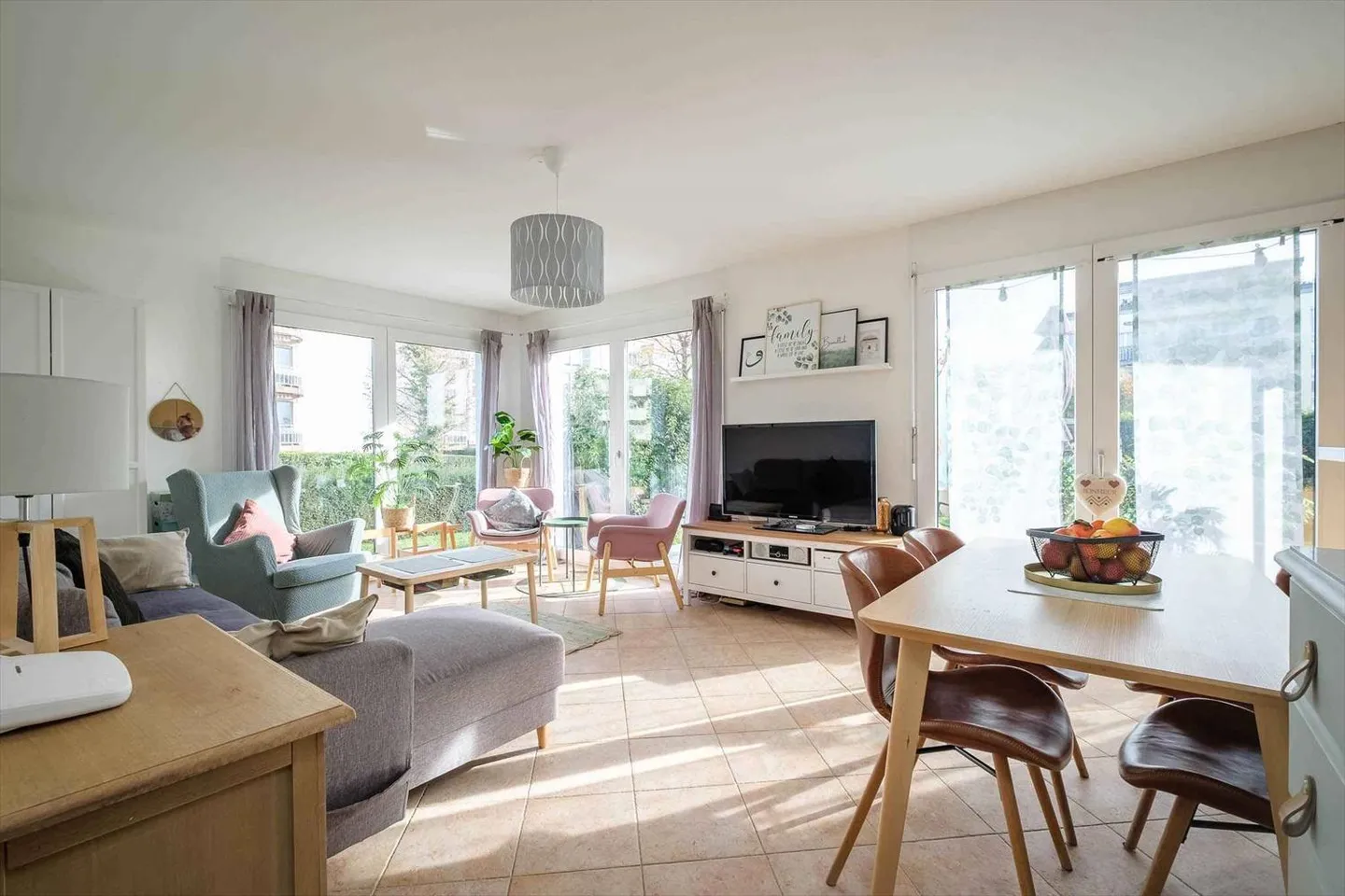 Beautiful 3-room apartment with garden - Photo 3 of 12