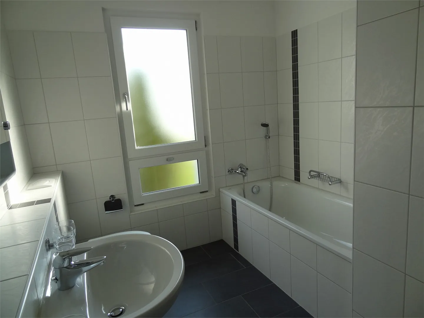 Beautiful 4 1/2-room apartment with lake view - Photo 6 of 7