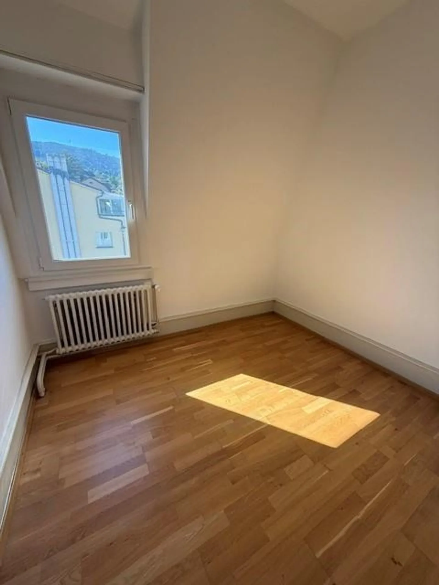 Appartamento di 4,5 stanze con vista lago - Foto 4 di 4