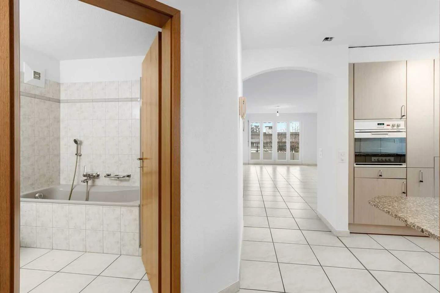 Appartamento 2.5 camere accogliente in posizione tranquilla - Foto 6 di 13