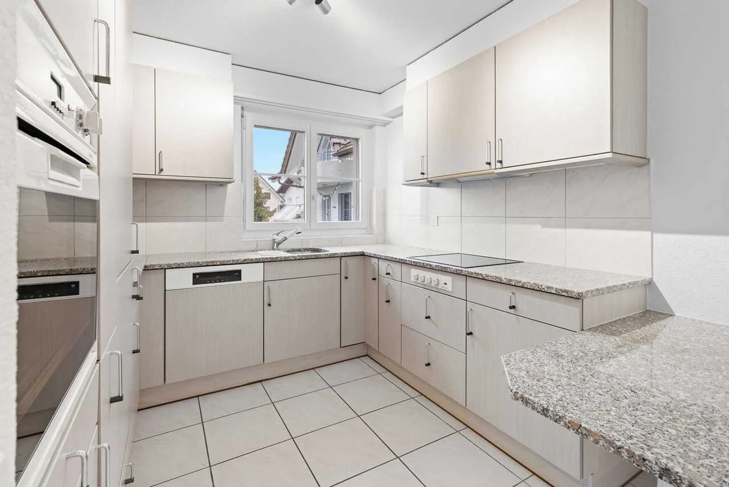 Appartamento 2.5 camere accogliente in posizione tranquilla - Foto 7 di 13