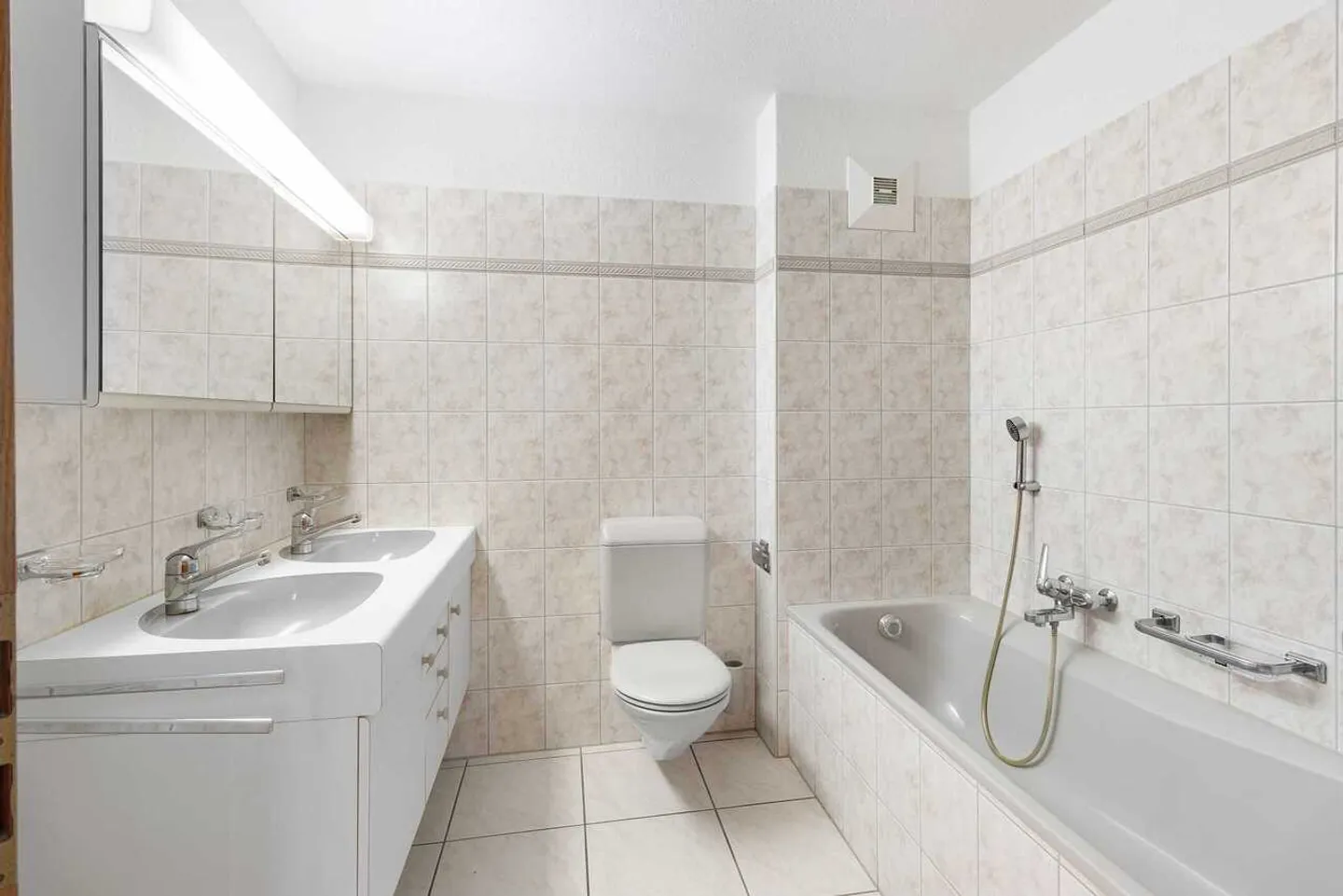 Appartamento 2.5 camere accogliente in posizione tranquilla - Foto 10 di 13
