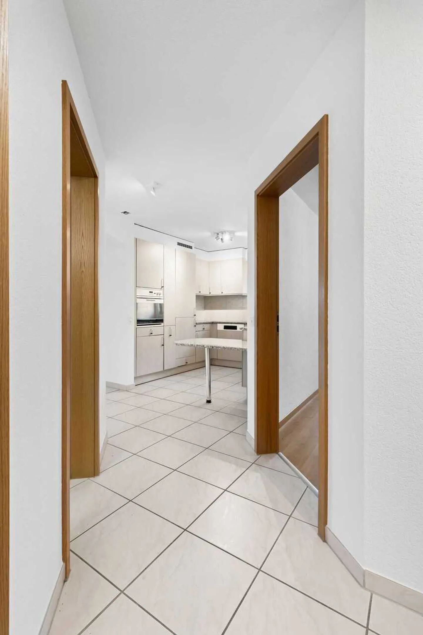 Appartamento 2.5 camere accogliente in posizione tranquilla - Foto 12 di 13