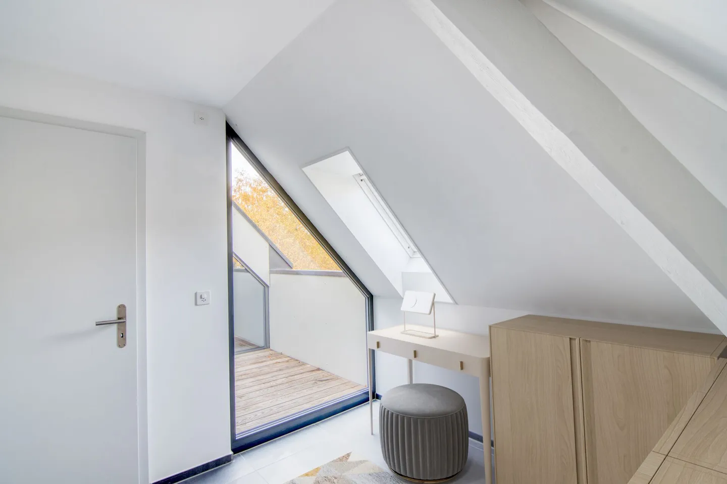 Appartamento attico di alta qualità 2½ locali + galleria: costruito nel 2013 nel popolare quartiere di Engeried, Bern-Länggasse - Foto 13 di 28