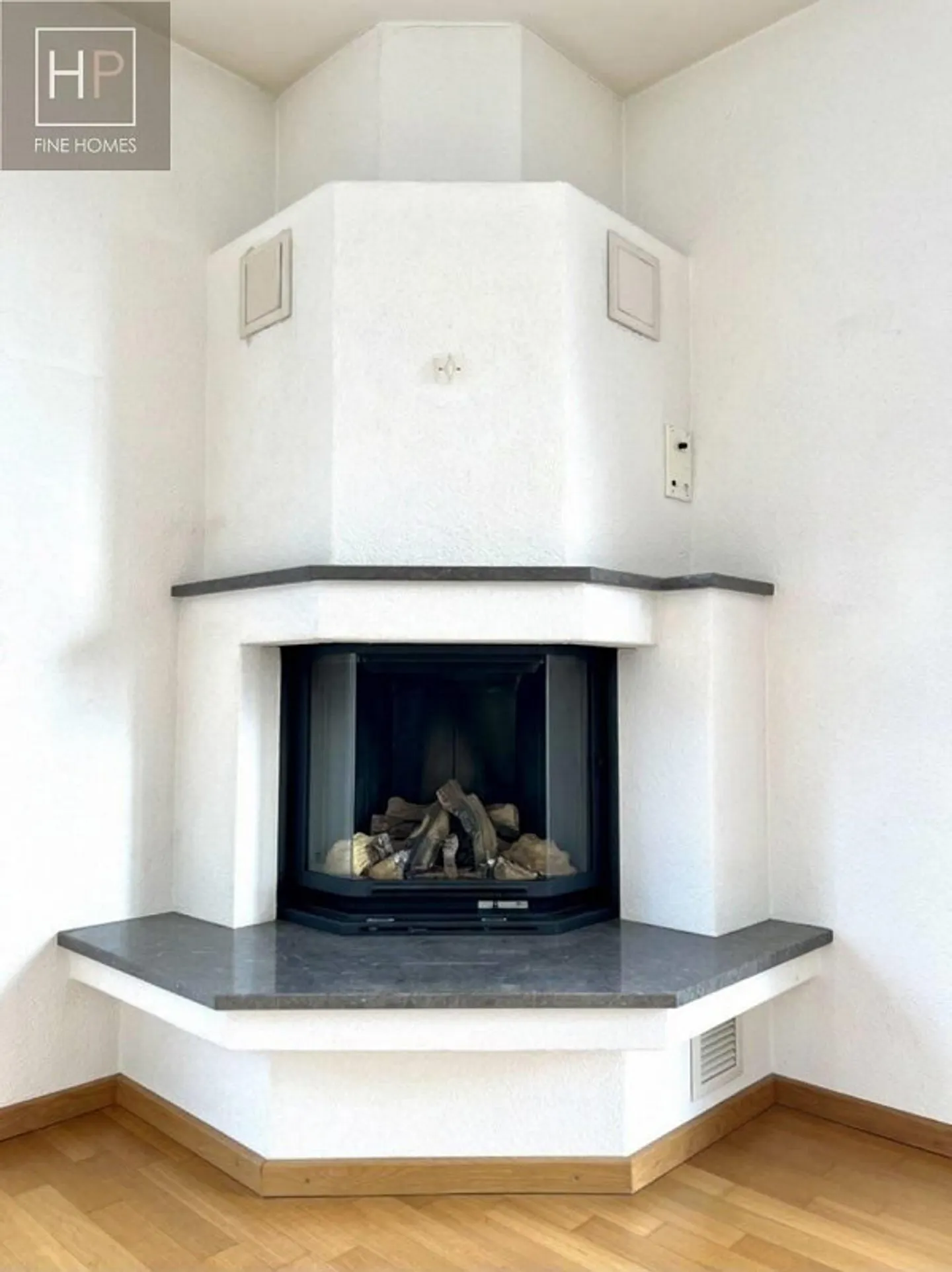Appartement en attique de 4,5 pièces avec espace aménagé et 2 AEHP - Photo 4 sur 19