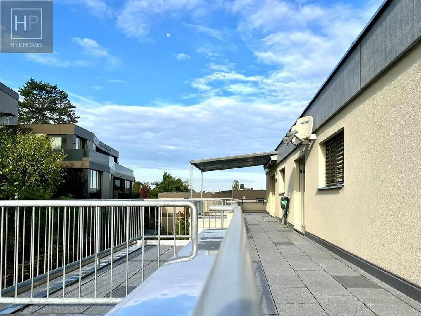 Appartement en attique de 4,5 pièces avec espace aménagé et 2 AEHP - Photo 12 sur 19