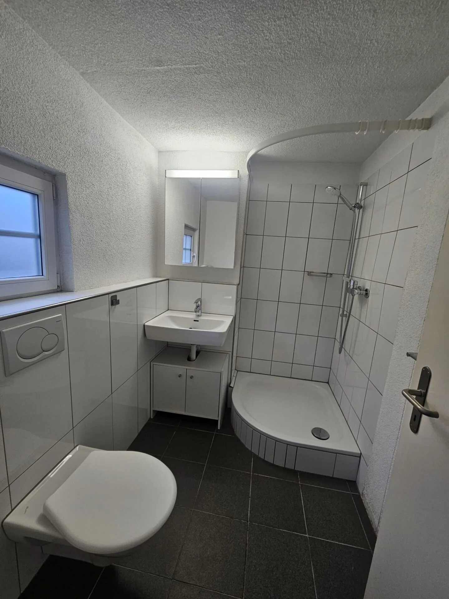 1.5 ZWG - Apartment - Photo 4 of 5