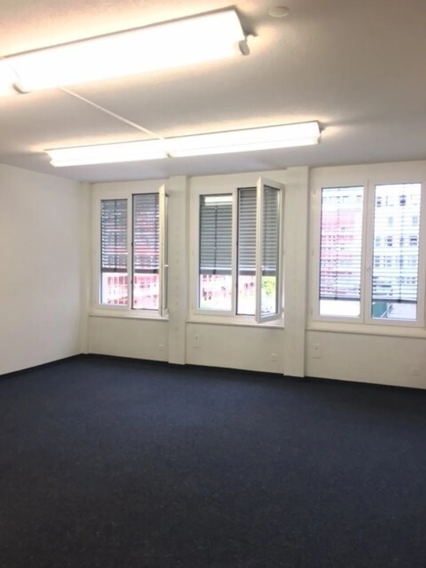 Vos futurs bureaux à la MEILLEURE emplacement - Photo 7 sur 12