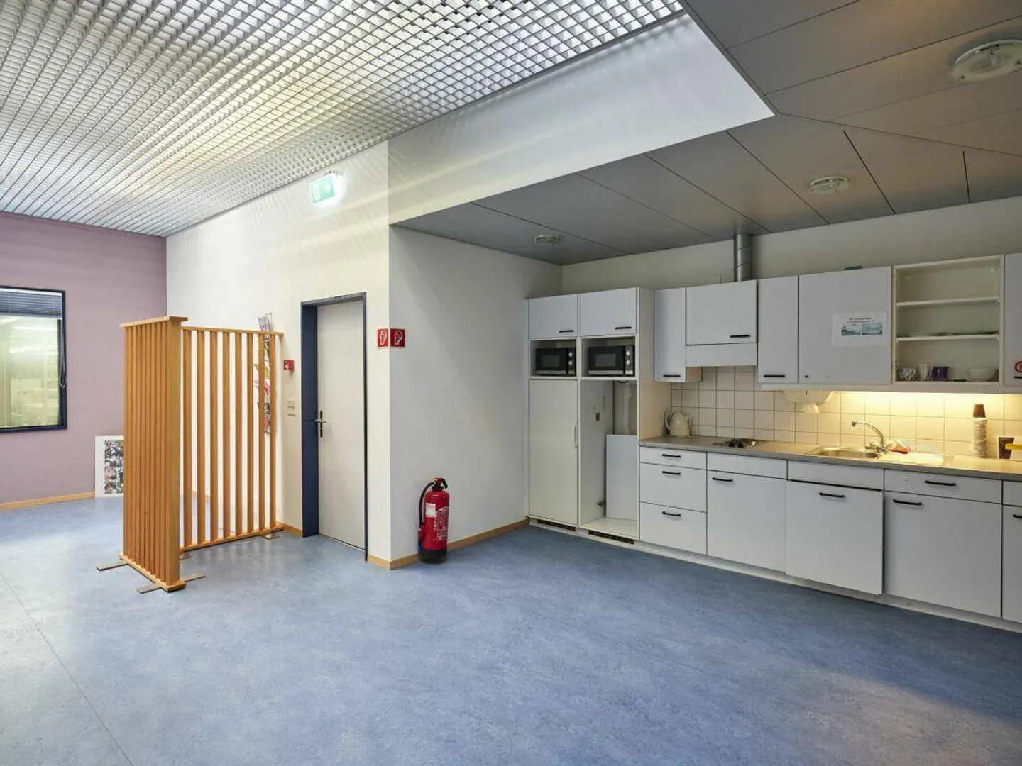 Espace commercial et de stockage ! Votre nouveau lieu d'affaires ! - Photo 10 sur 25