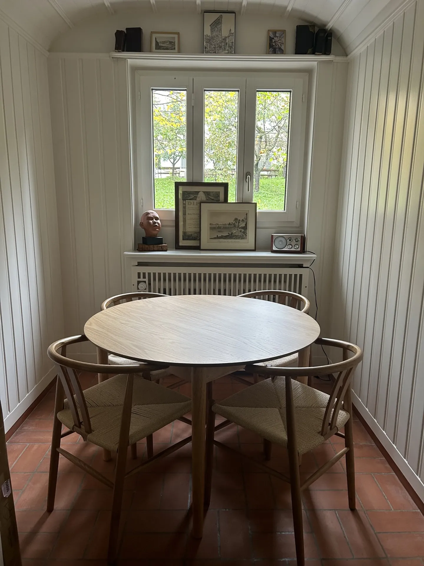 Apartment for rent - Photo 4 of 9