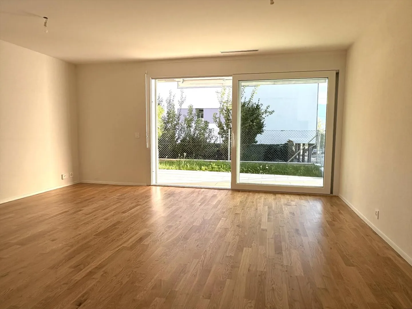 1.5 Room Apartment - Photo 2 of 6