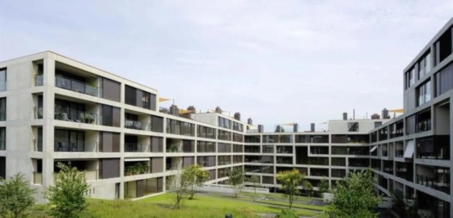 Posti auto e moto in affitto a Seebach - Foto 3 di 3