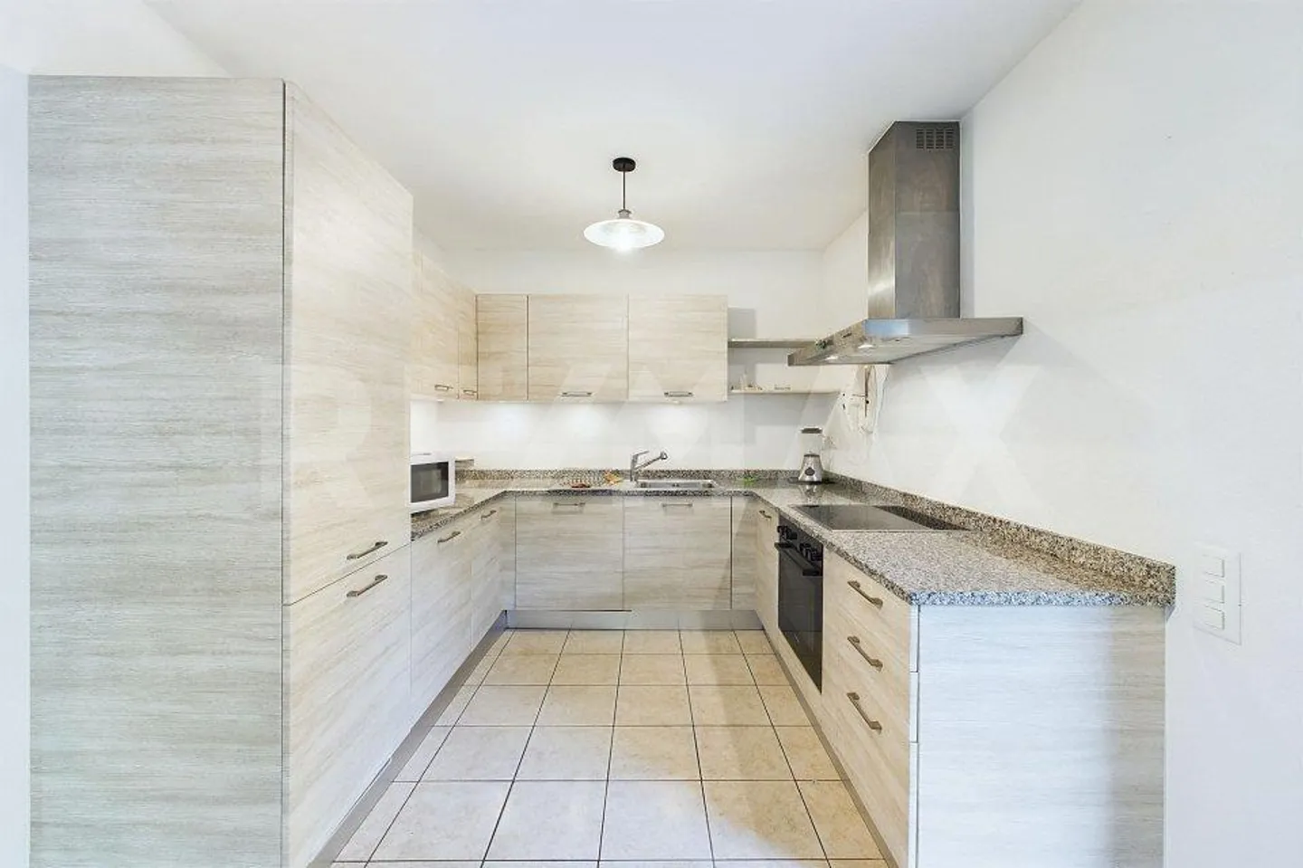 Charmantes freistehendes Haus mit Garten - Foto 3 von 13