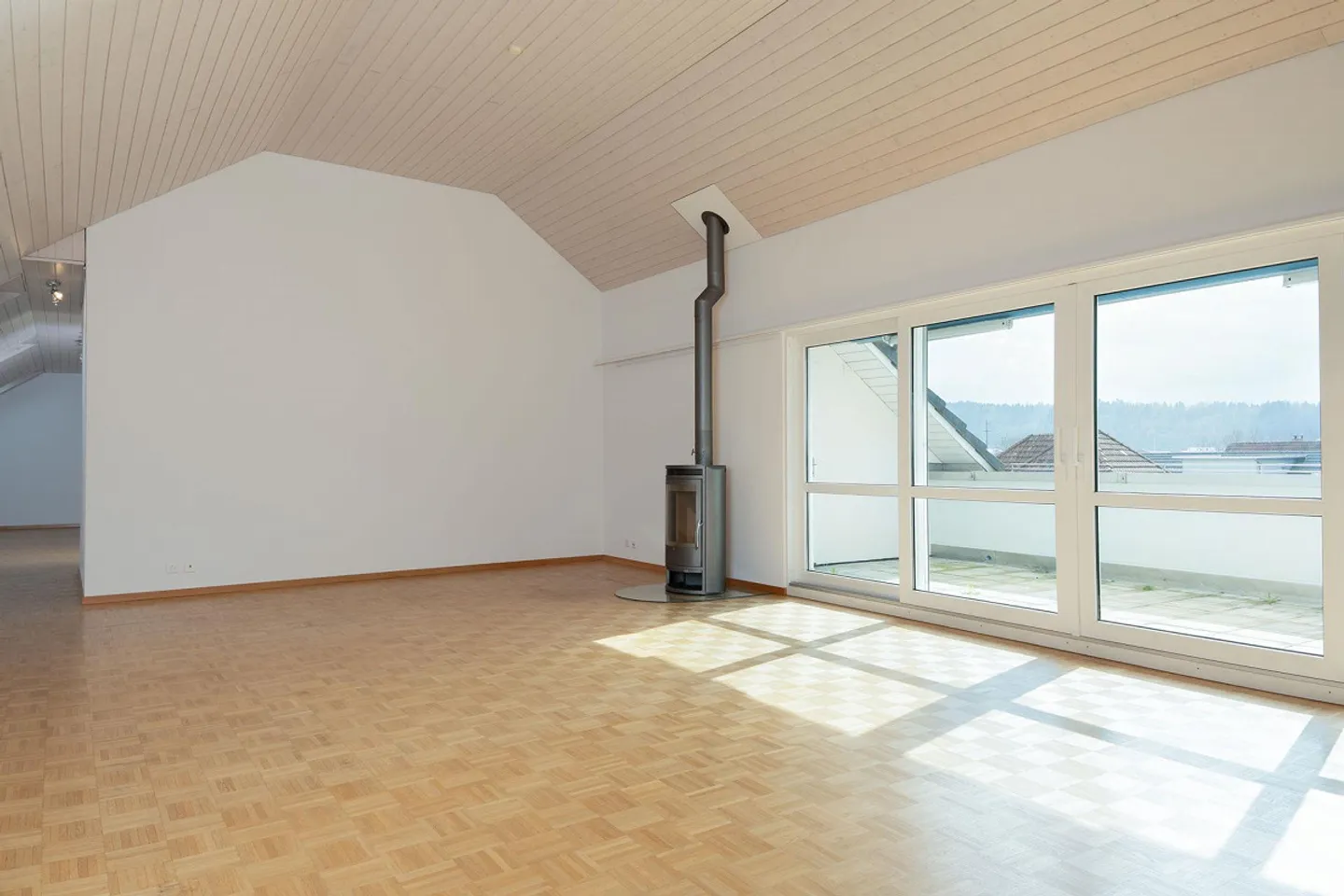 Ampio attico a Zofingen - Foto 3 di 12