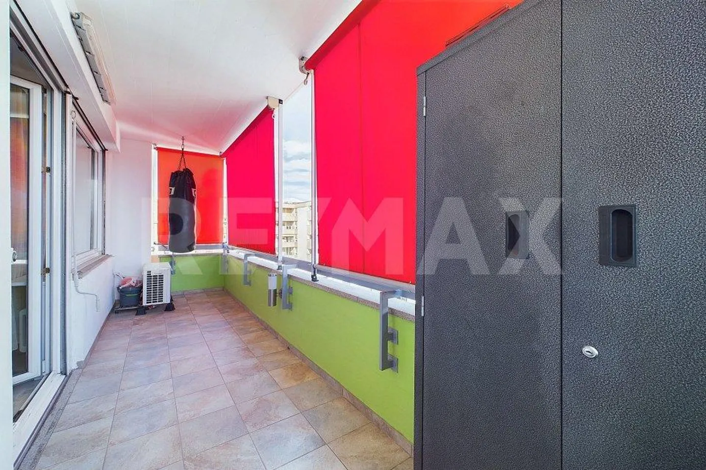 Interesting, renovated apartment in the heart of Lugano - Photo 13 of 13
