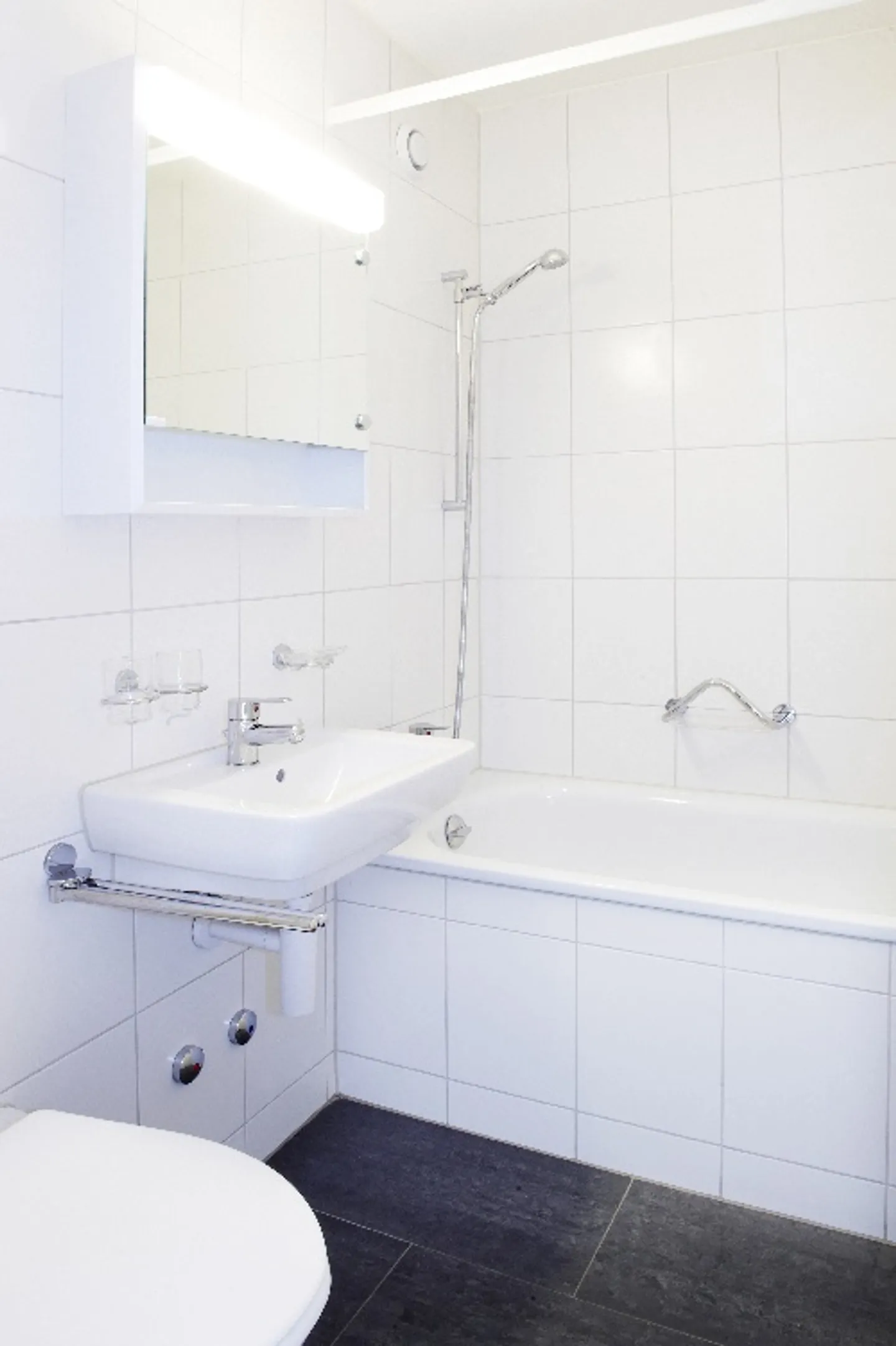 Appartement moderne avec balcon - Photo 6 sur 6