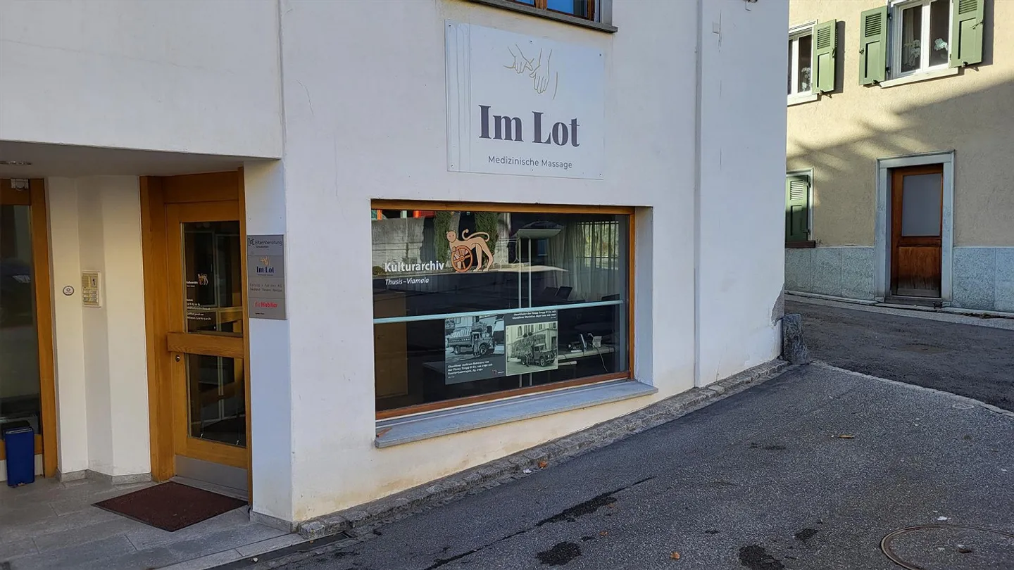 Office Retail Business - Photo 1 of 7