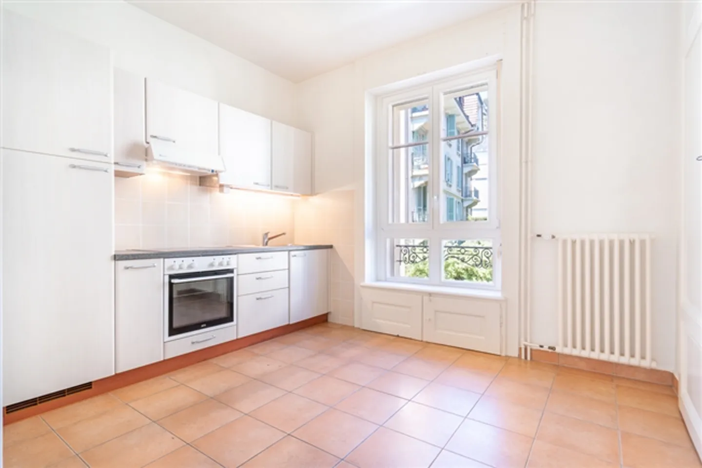 Charming 3-room apartment near Lausanne train station - Photo 9 of 9