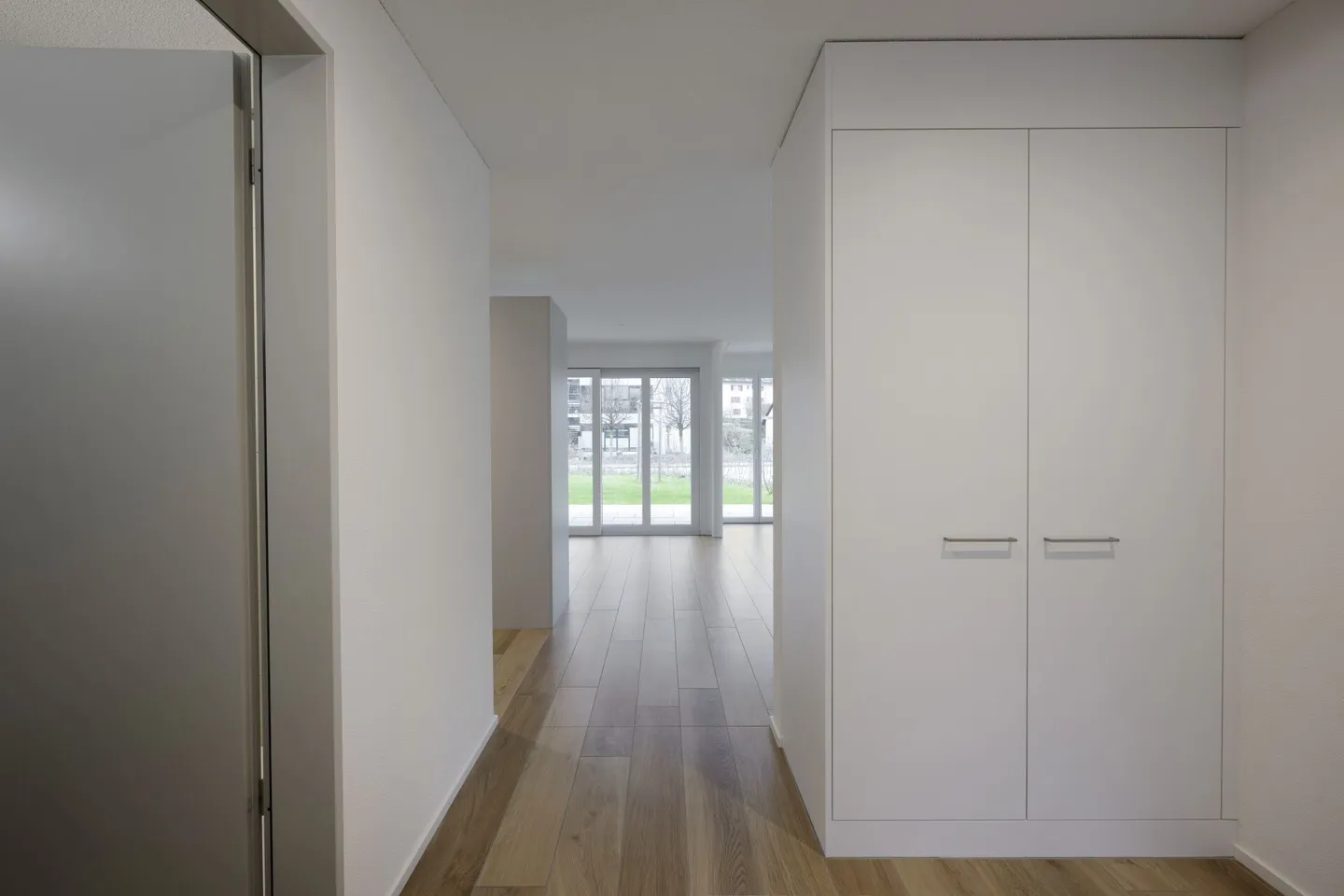 Appartement de jardin 4,5 pièces avec 2 espaces de sièges - Photo 4 sur 14