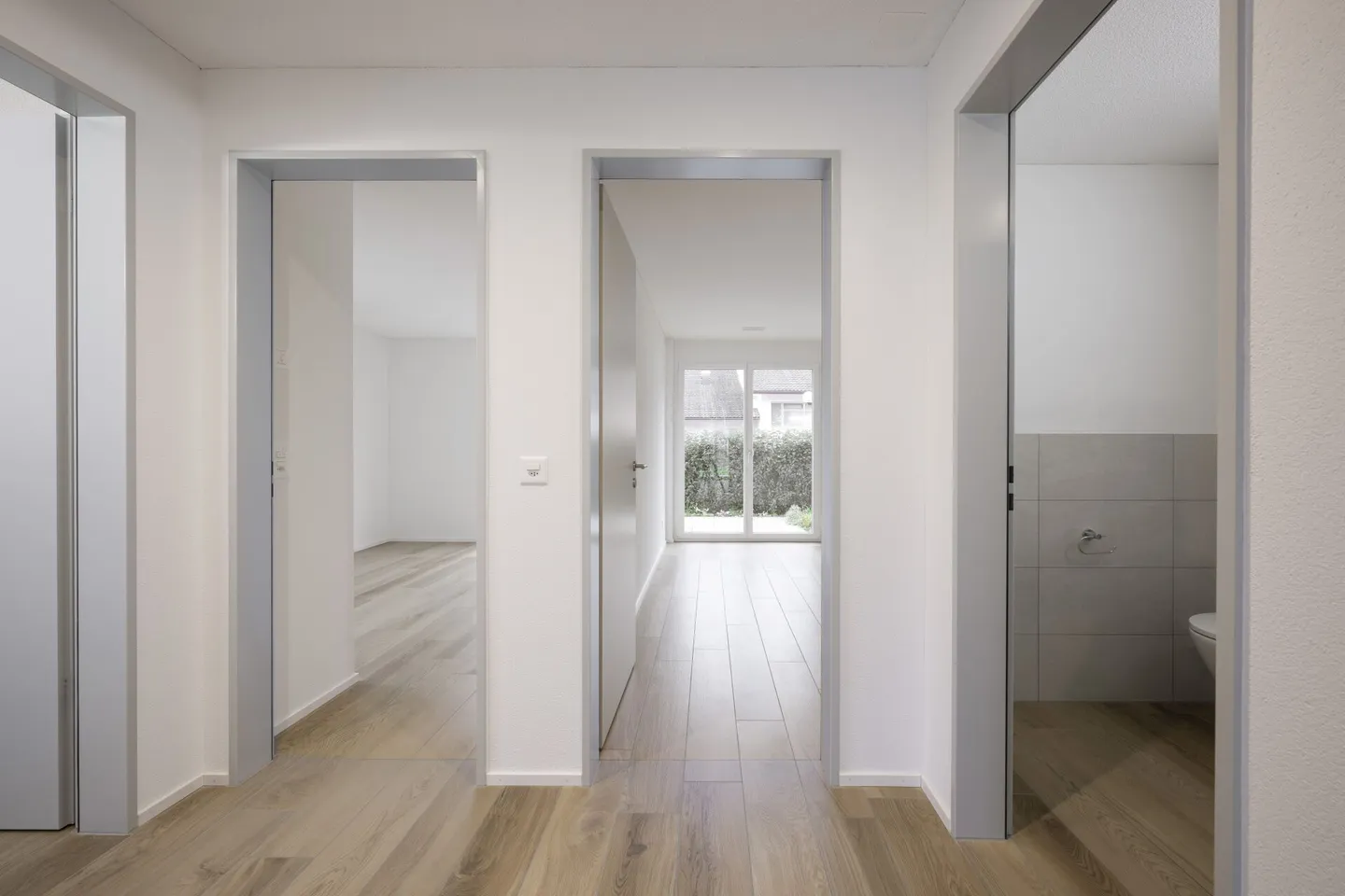 Appartement de jardin 4,5 pièces avec 2 espaces de sièges - Photo 6 sur 14