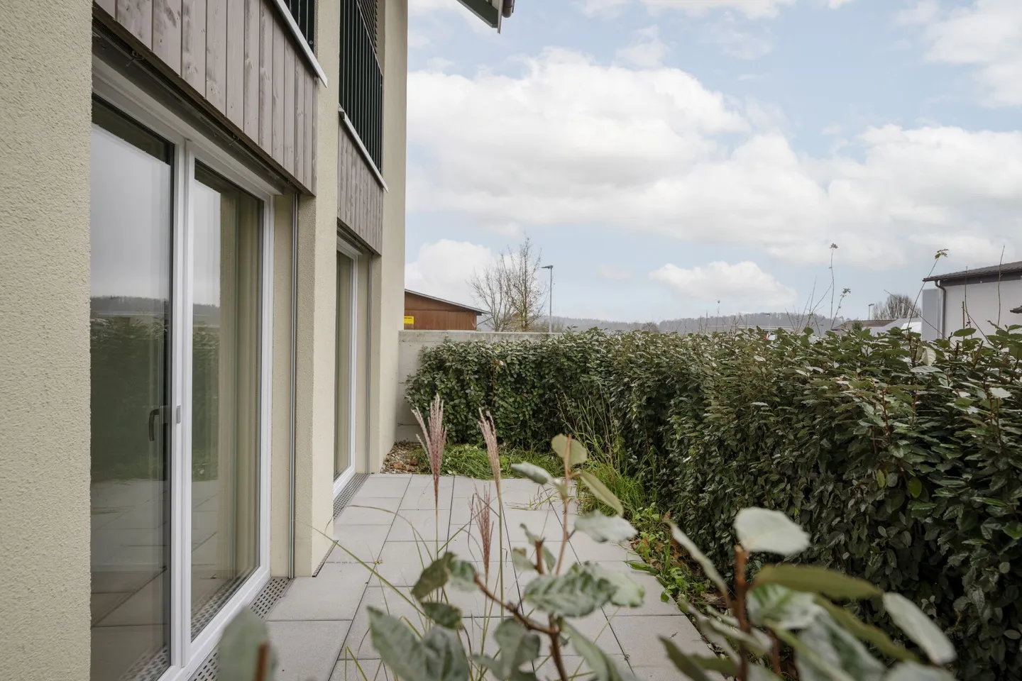 Appartement de jardin 4,5 pièces avec 2 espaces de sièges - Photo 11 sur 14