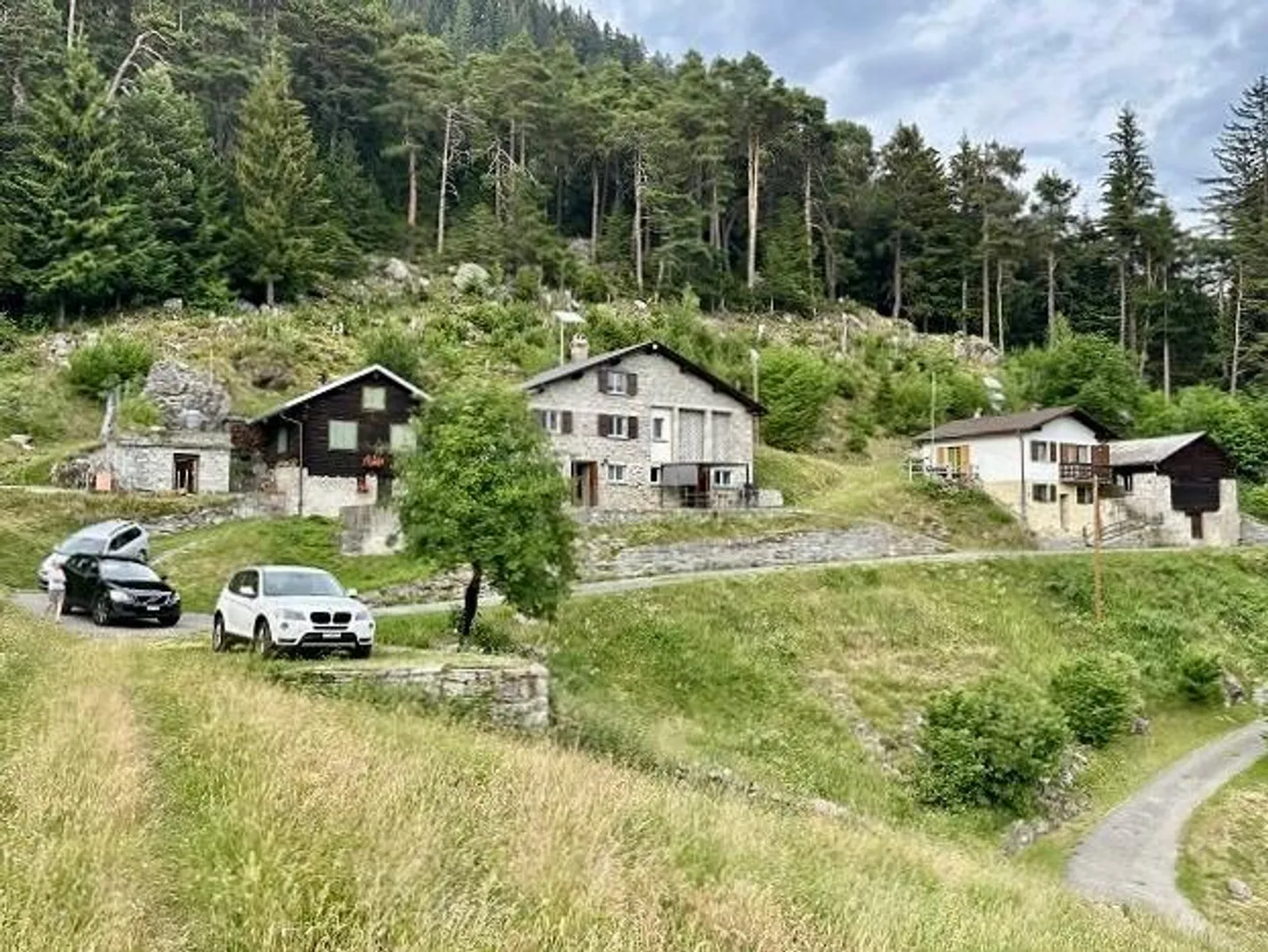 Chalet avec deux appartements et vue panoramique sur les montagnes - Photo 2 sur 20