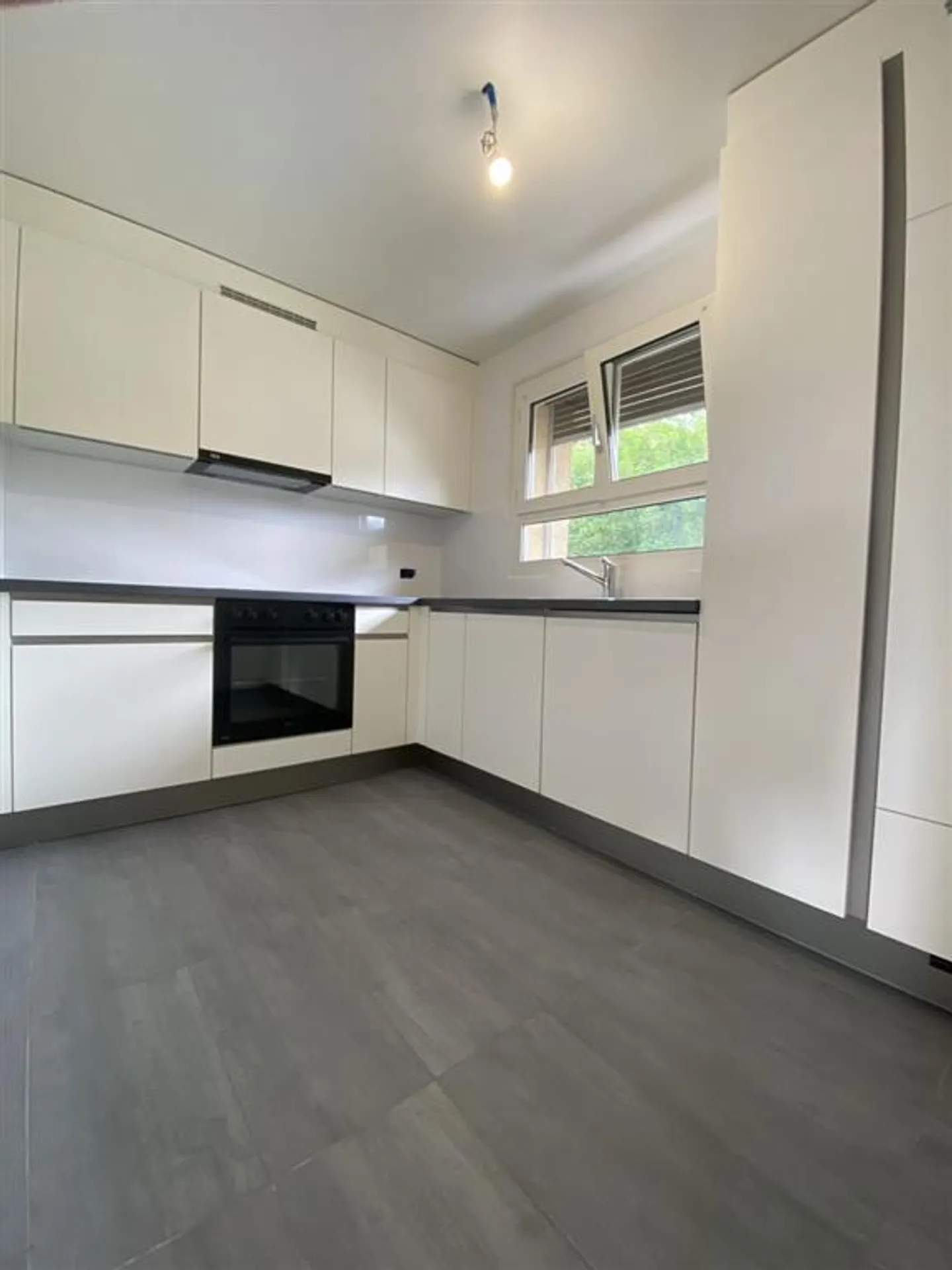 Charmante 2-Zimmer Wohnung in Vevey - Foto 7 von 8