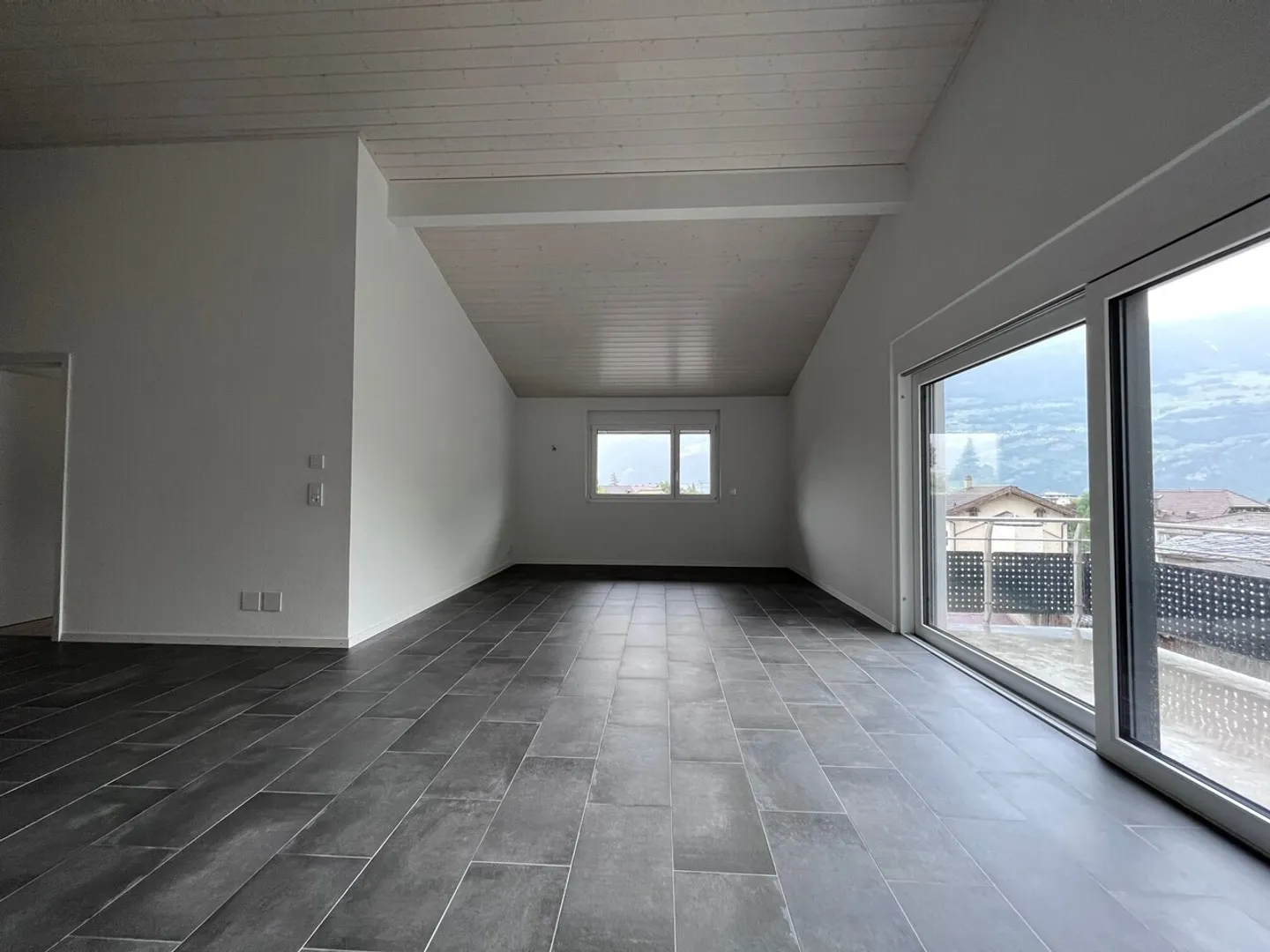 Magnifique appartement de 4.5 pièces avec balcon  - Foto 3 von 12