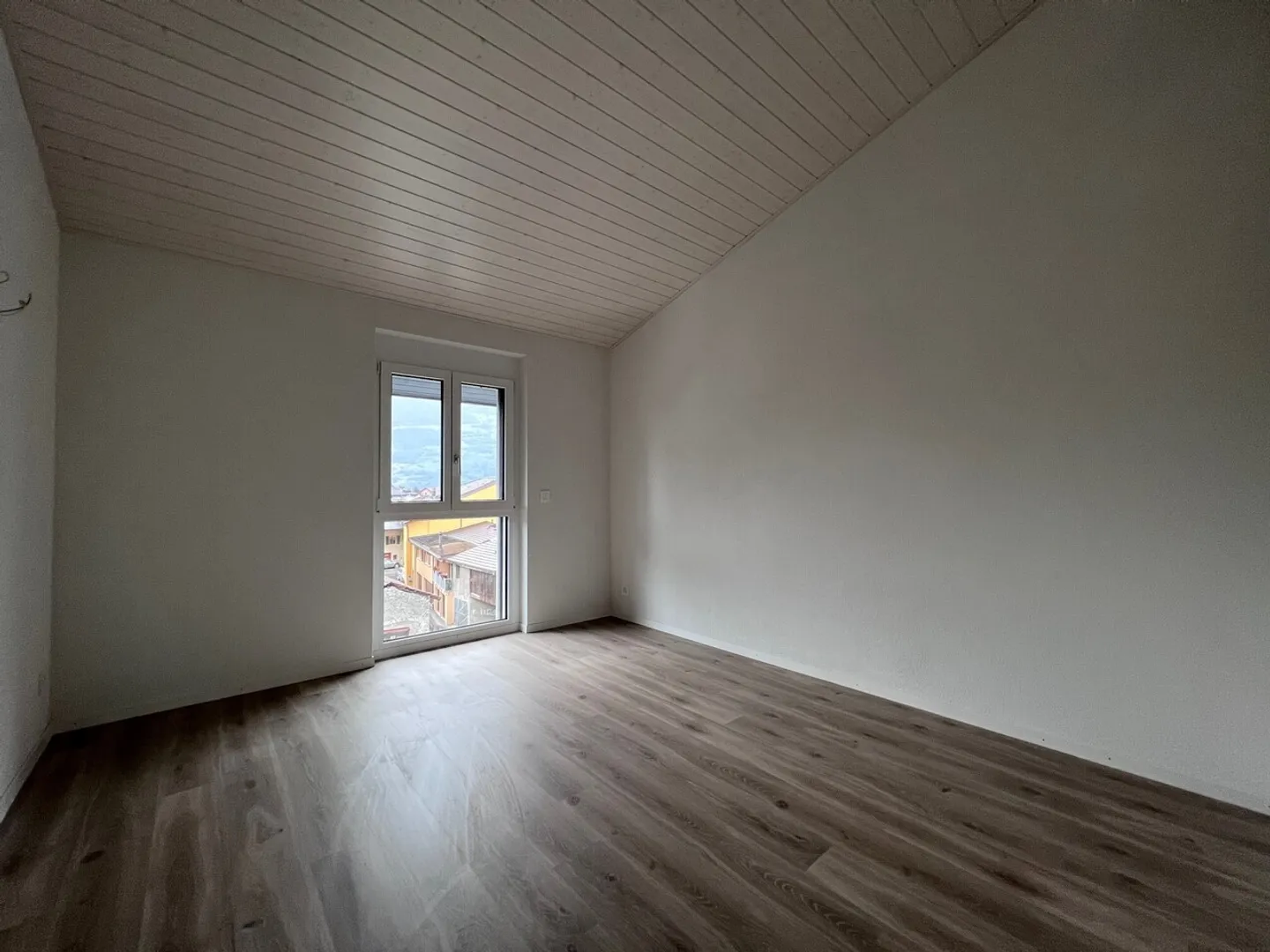 Magnifique appartement de 4.5 pièces avec balcon  - Foto 6 von 12