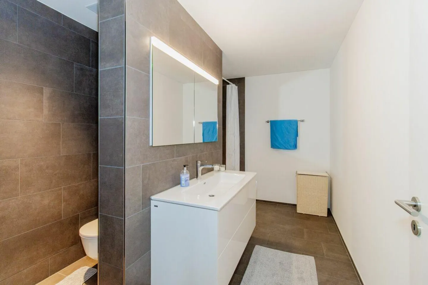 Confort et qualité de vie - Appartement exclusif de 3,5 pièces à Kreuzl... - Photo 9 sur 14