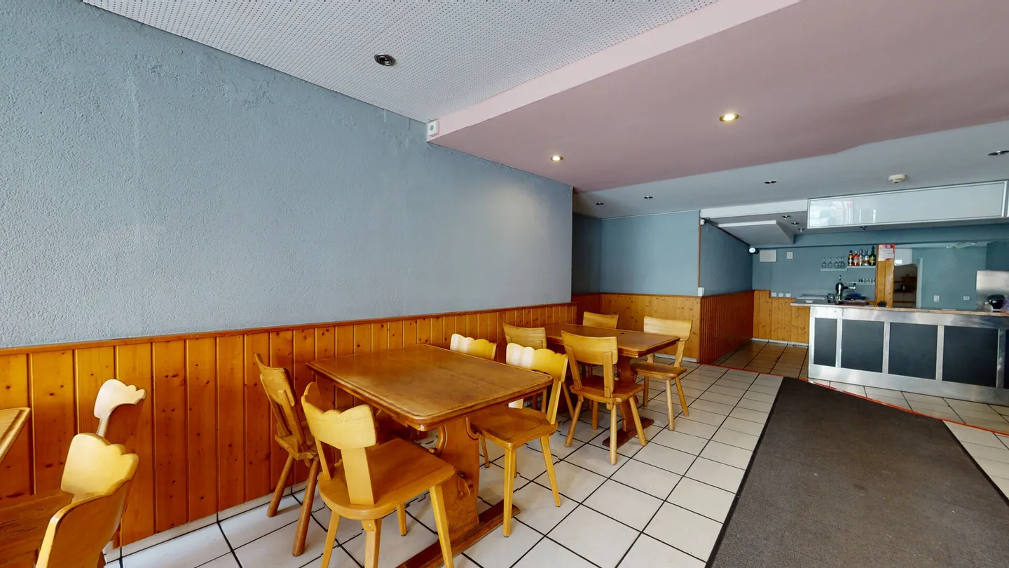 Commercial Property in the Heart of Altstätten for Sale - Photo 2 of 9