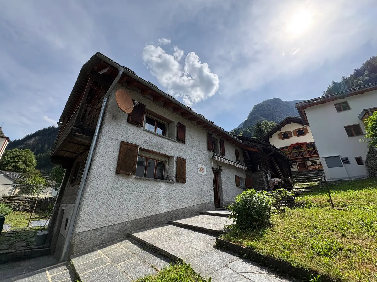 Rustikales Berglandhaus in Rossa - Foto 2 von 26