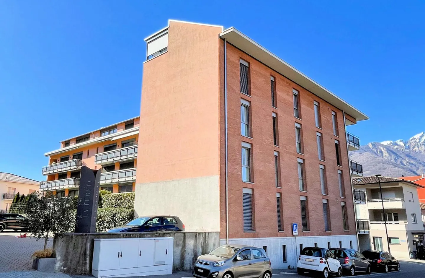 Appartement au centre dans une résidence élégante - Photo 3 sur 15