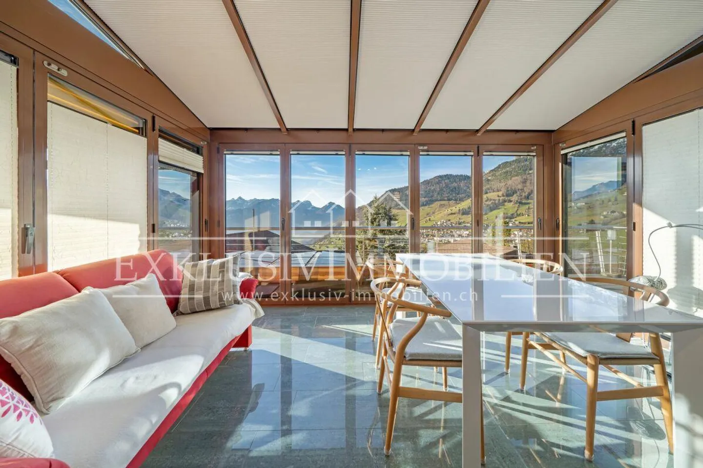 Charming residence in idyllic elevated location with mountain panorama - Photo 3 of 6