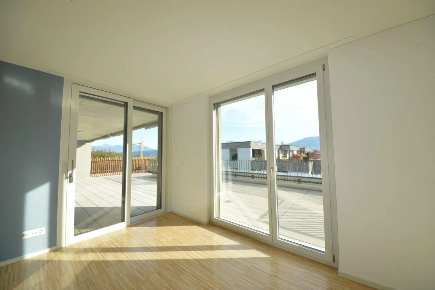 Appartamento Attico di 5,5 stanze nel verde - Foto 6 di 14