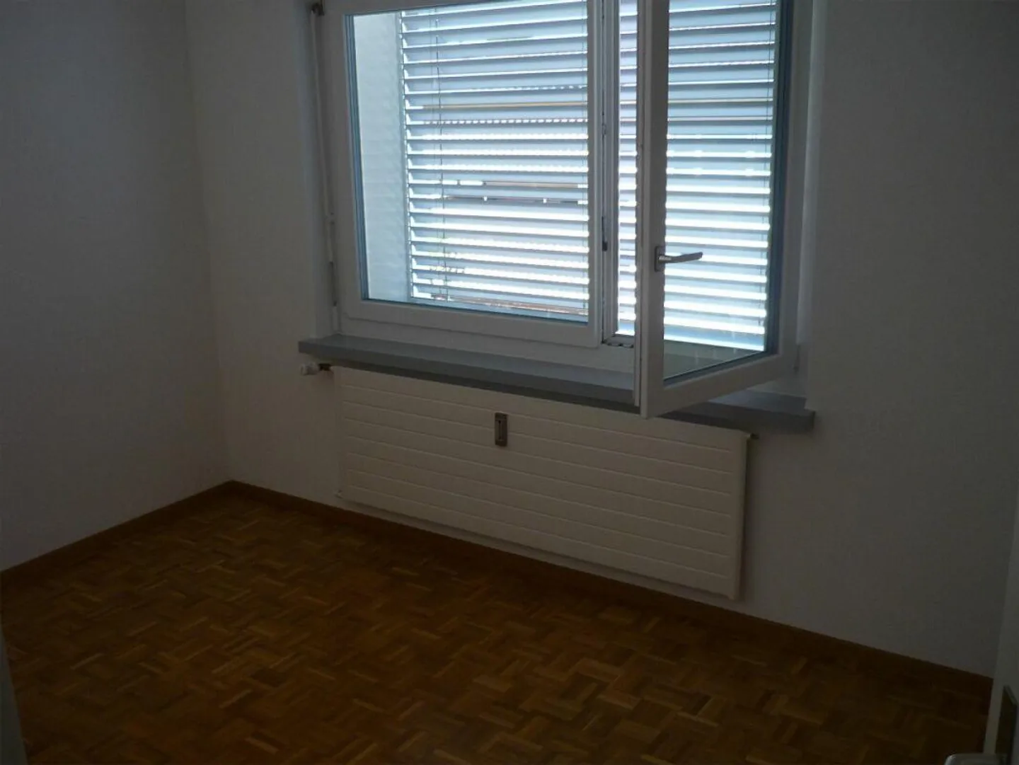 Bright and attractive 3.5 room apartment - Photo 4 of 6