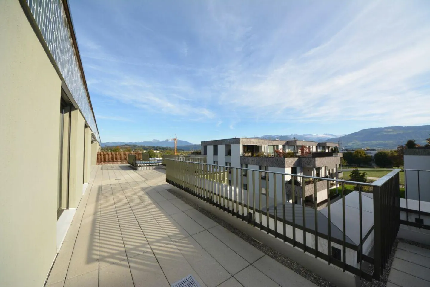 Appartamento Attico di 5,5 stanze nel verde - Foto 12 di 14