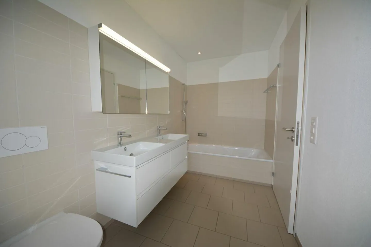 Appartamento Attico di 5,5 stanze nel verde - Foto 8 di 14