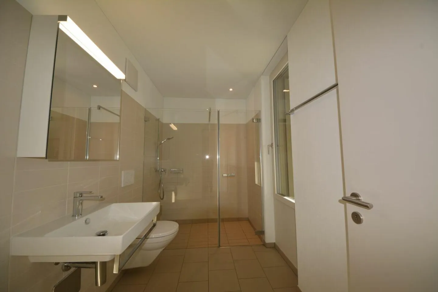 Appartamento Attico di 5,5 stanze nel verde - Foto 9 di 14