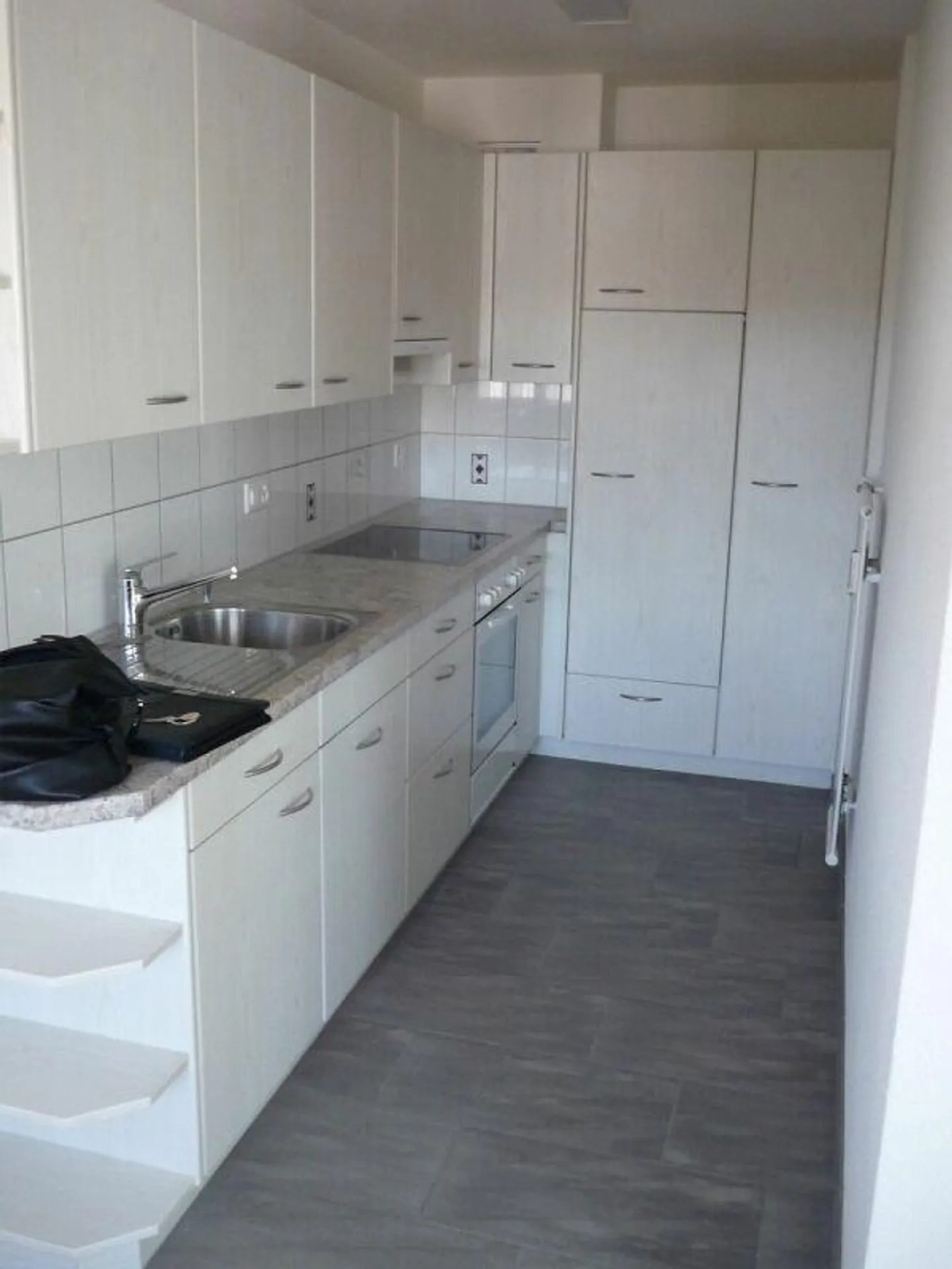Bright and attractive 3.5 room apartment - Photo 1 of 6