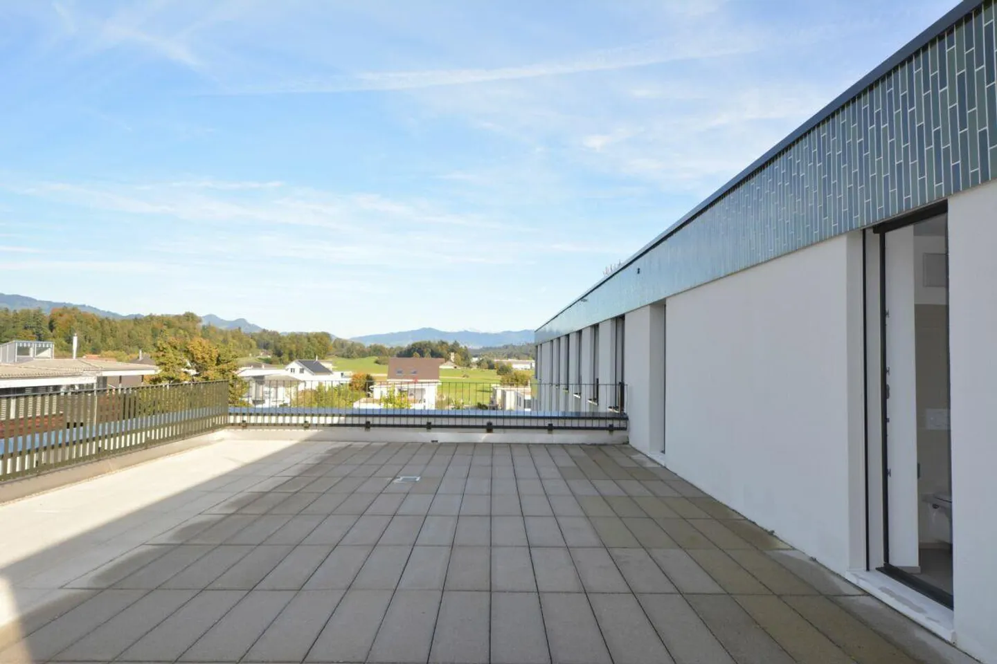 Appartamento Attico di 5,5 stanze nel verde - Foto 13 di 14