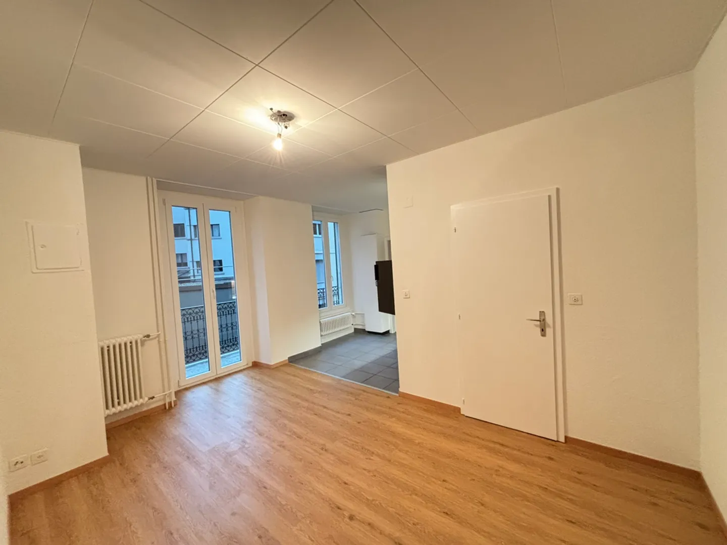 2-Zimmer-Wohnung mit Charakter im Stadtzentrum von Lausanne - Foto 2 von 6