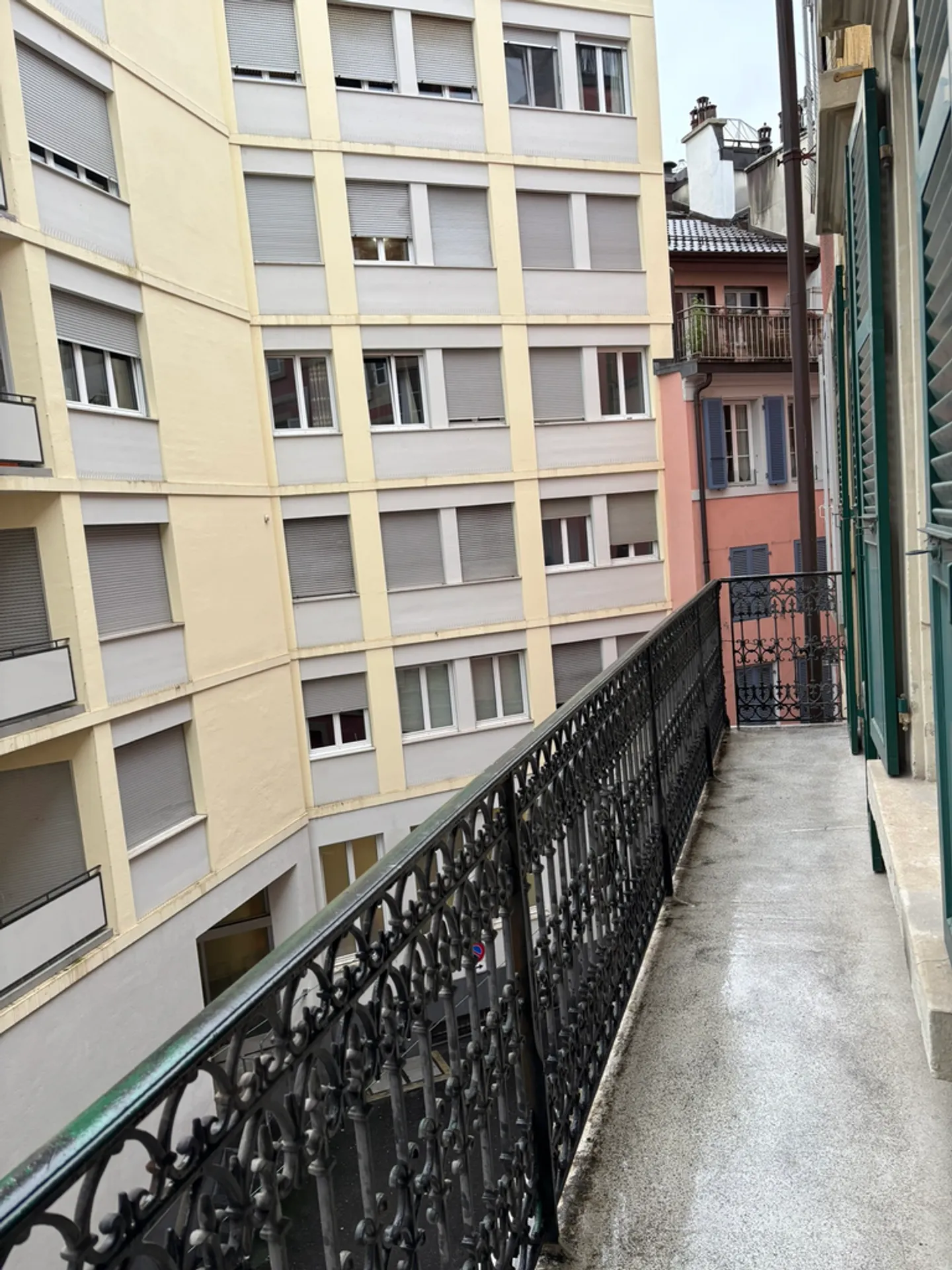 2-Zimmer-Wohnung mit Charakter im Stadtzentrum von Lausanne - Foto 6 von 6