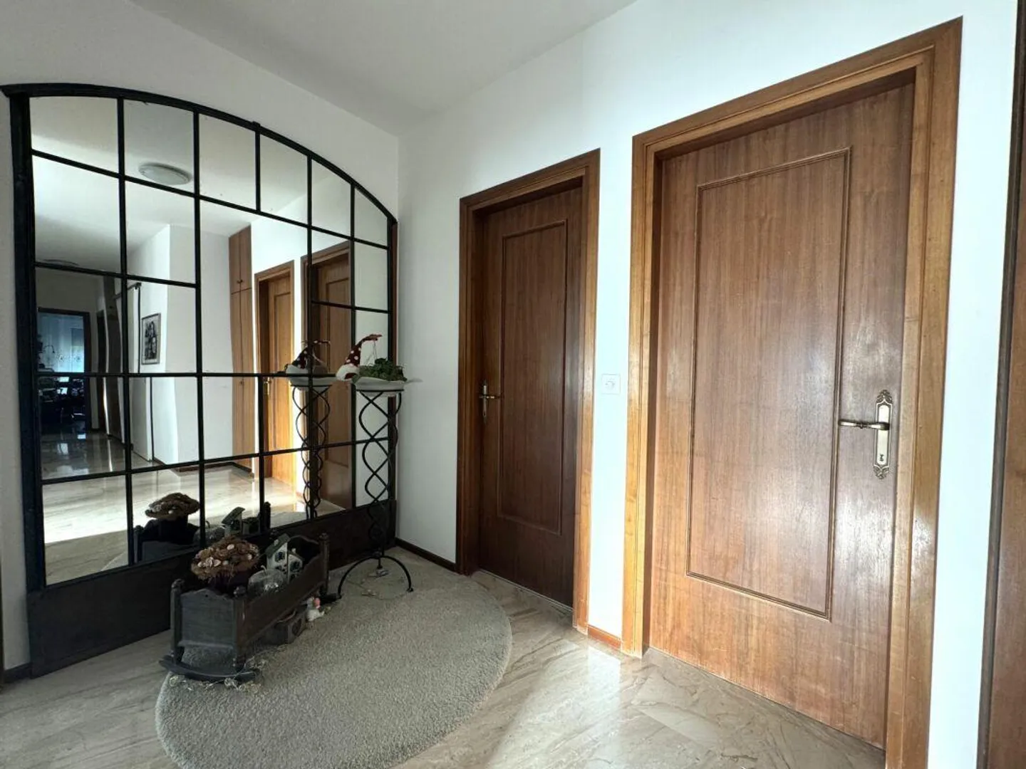 Beautiful single-family house with a swimming pool - Photo 3 of 9