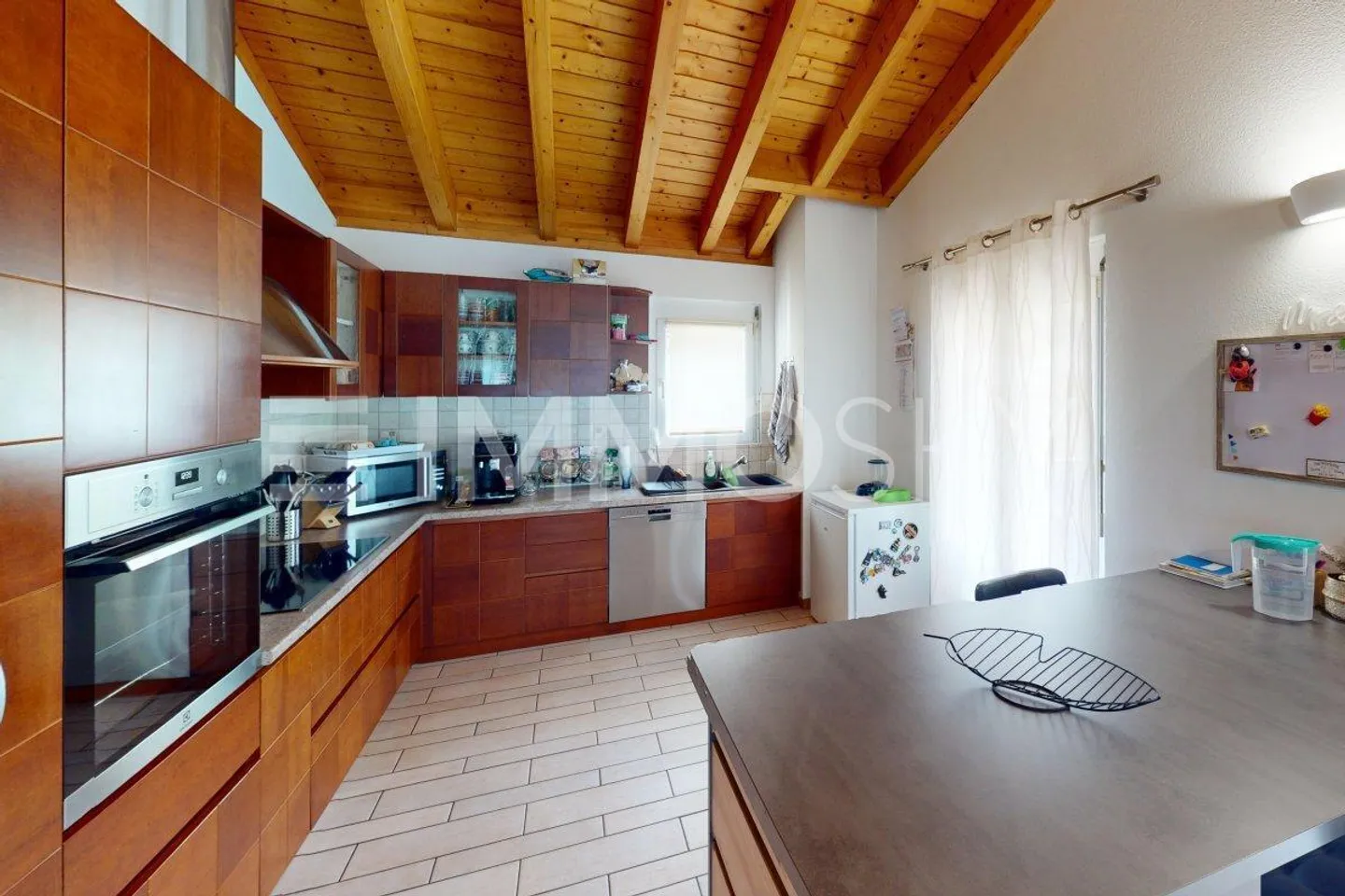 Panorama Residence - Photo 4 of 5