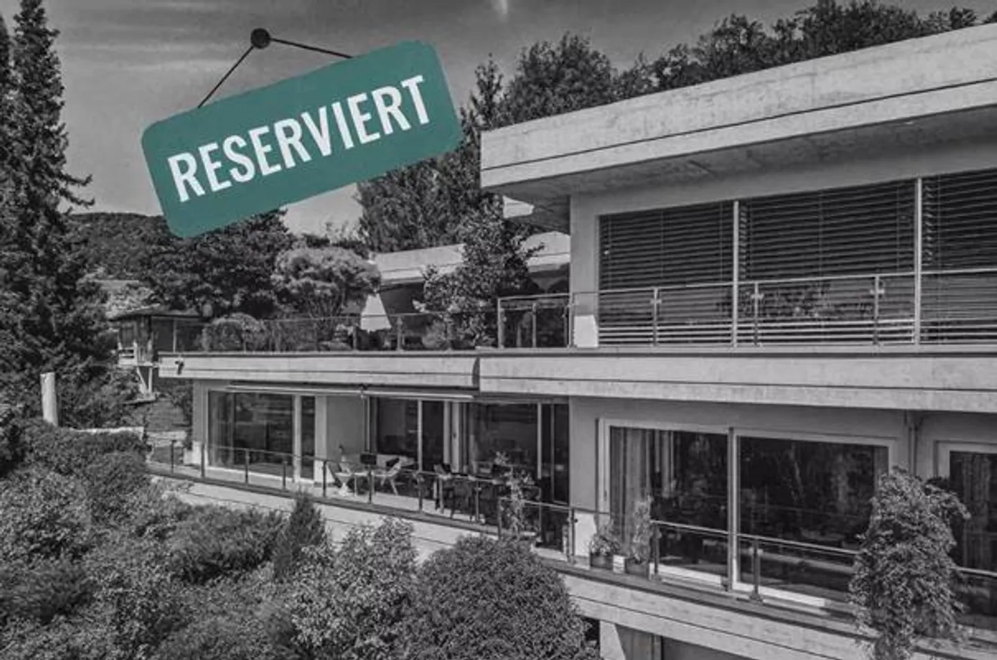 Modern 4.5-room terrace apartment with panoramic view, terrace and garden - Photo 1 of 18