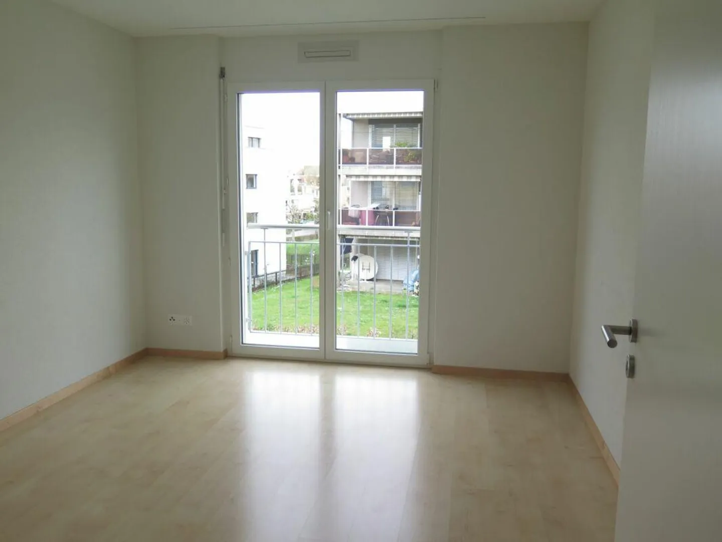 MERAVIGLIOSA POSIZIONE RESIDENZIALE A OLTEN - Foto 6 di 8