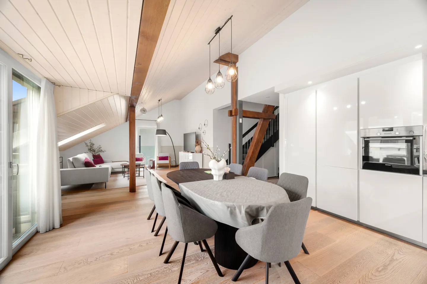 Zu verkaufen - Prachtvolles Duplex von 4,5 Zimmern in Bulle mit atemberaubendem Blick auf den Moléson - Foto 1 di 8