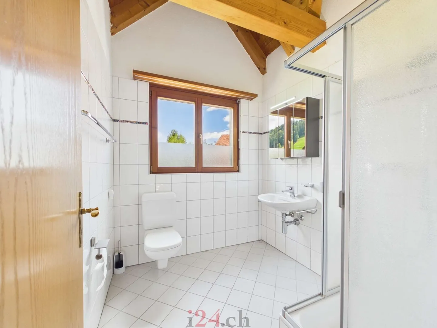 Casa bifamiliare di 6,5 stanze con studio, giardino e vista sulle montagne - Foto 10 di 13